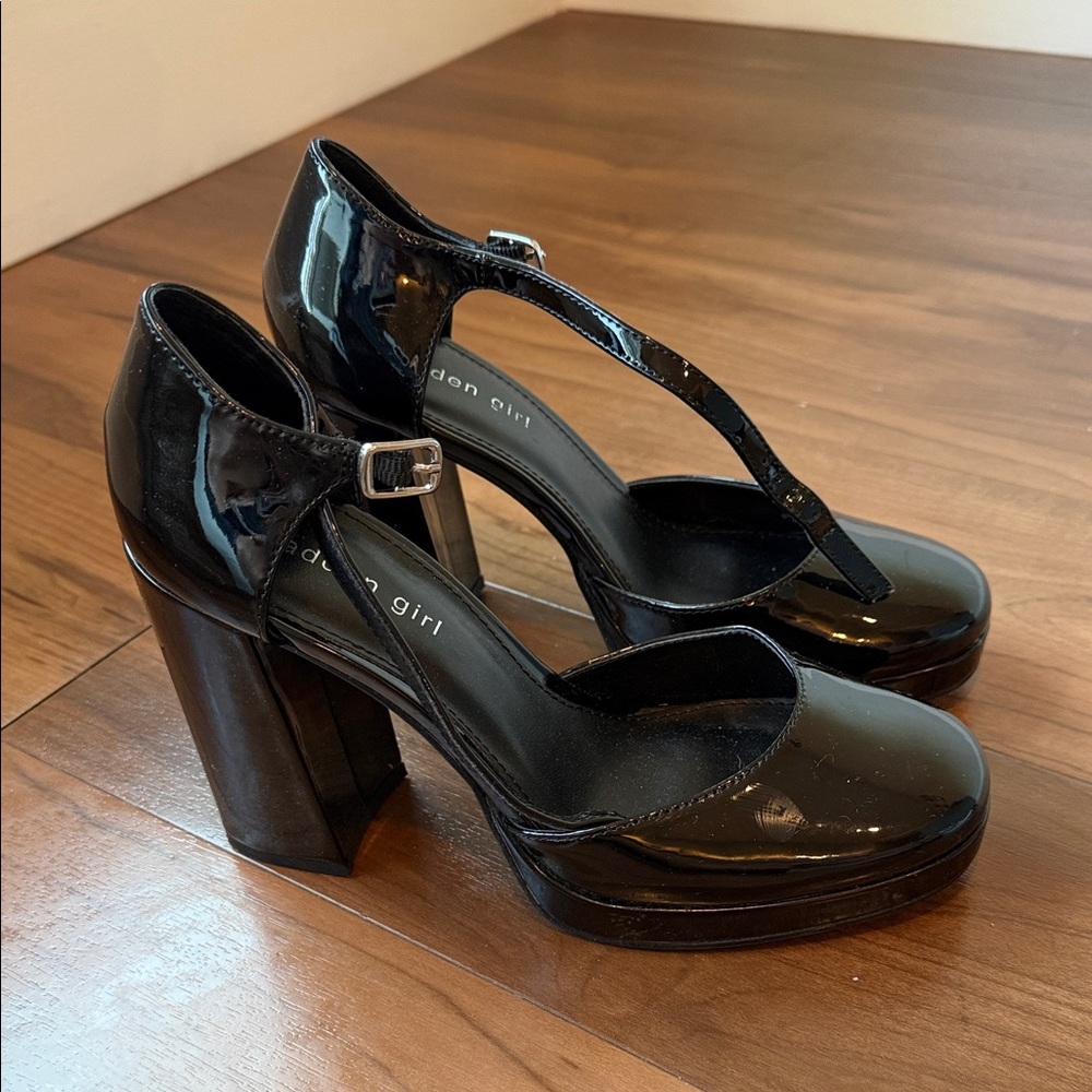 Madden Girl Patent T-Strap Block Heel Pumps - Black Size 7